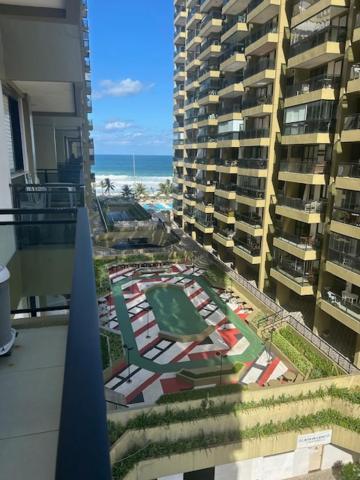 ريو دي جانيرو Lindo Apto No Barrabela, Todo Equipado, Com Arcondicionados Split Novos No Quarto E Na Sala, Limpissimo, Cheiroso, Novinho, Condominio Em Frente A Praia, Com Piscina Aquecida, Sauna, Quadra, Academia, Lavanderia, Salao De Beleza, Restaurantes, Mercad المظهر الخارجي الصورة